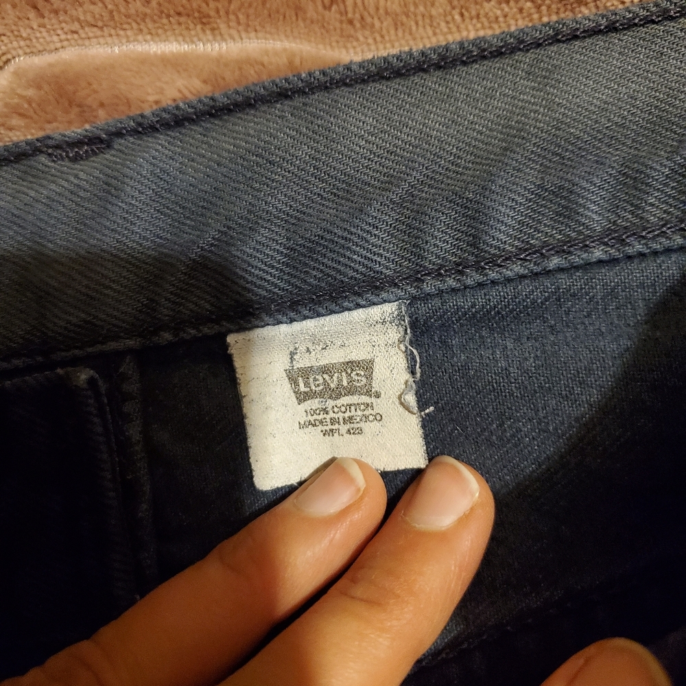 Levis - Picture 7 of 7